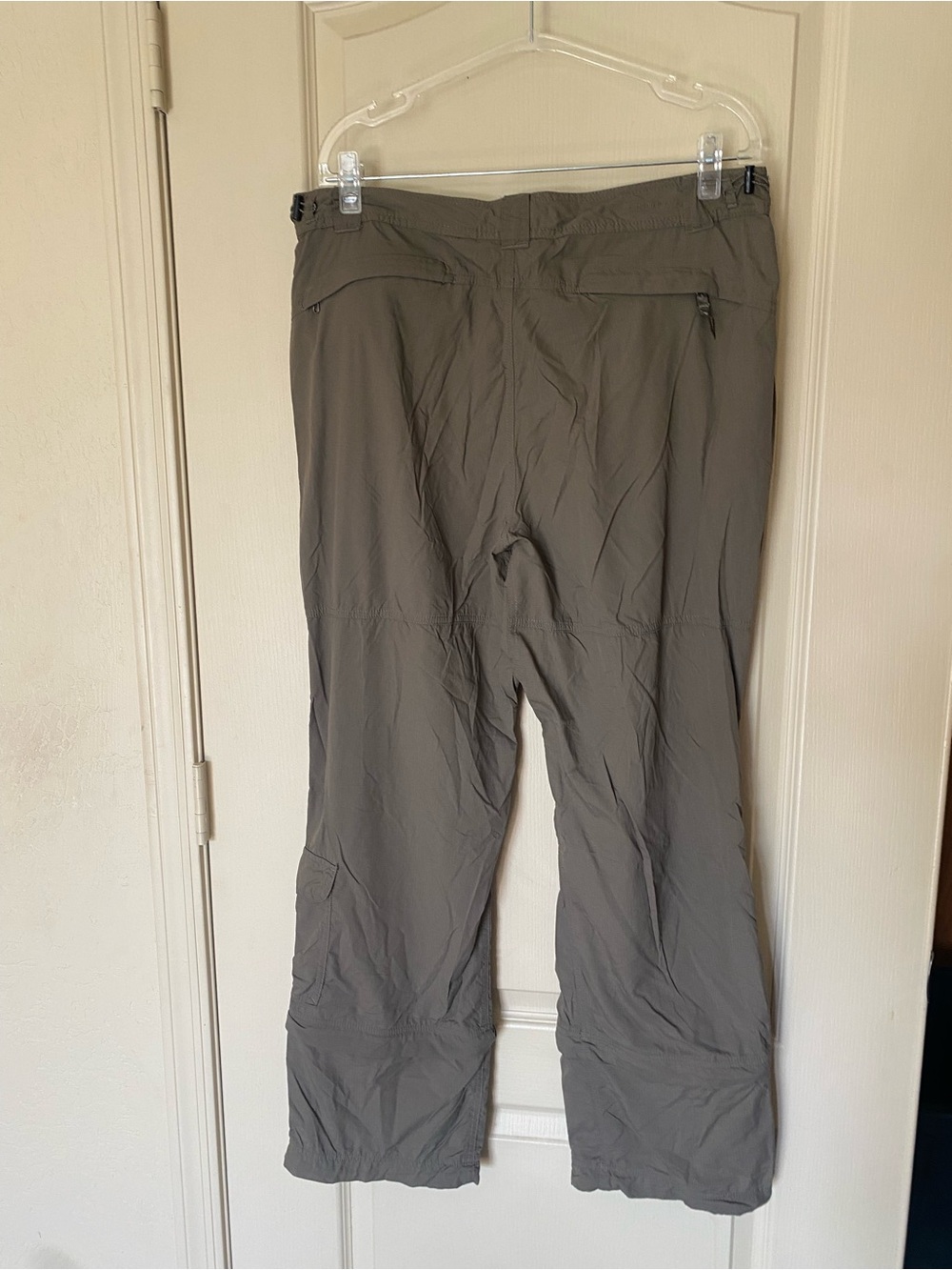 Columbia GRT Convertible Hiking Pants Women’s Size 16 Gray Outdoor Trail Zip Off - Picture 9 of 9